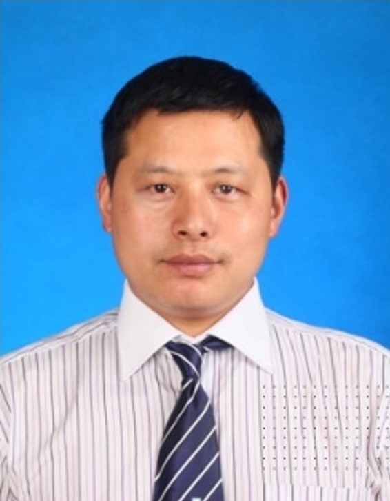 James Lu, a professional management consultant
